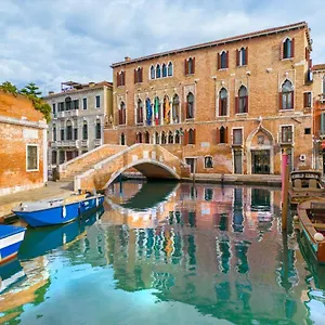Al Sole 3*, Venetië Italië