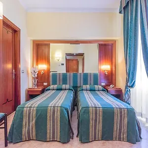 Raeli Lux 4*, Rome Italië