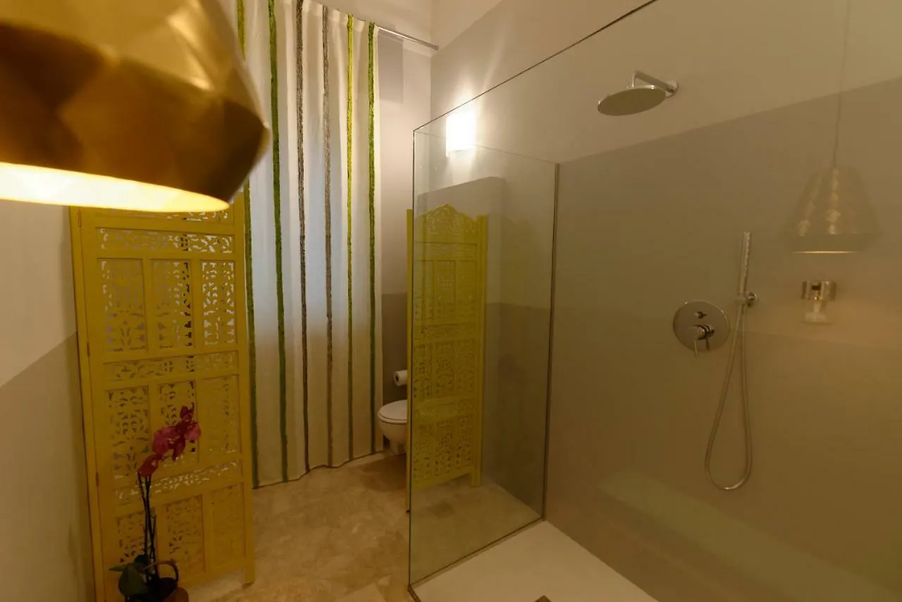 B&B Questa casa non e'un albergo Palermo Italia
