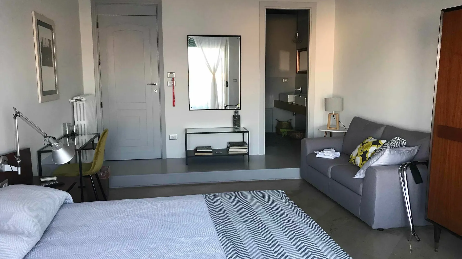 B&B Questa Casa Non E'Un Albergo Palermo Italië